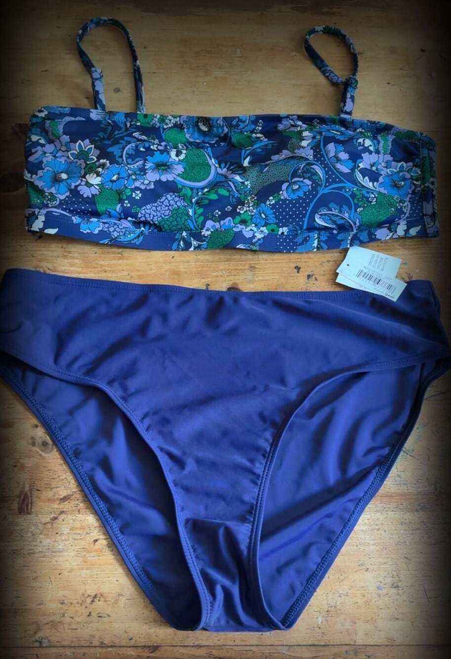 Amazon Essentials Women's Floral Print Bikini Set Size XL
